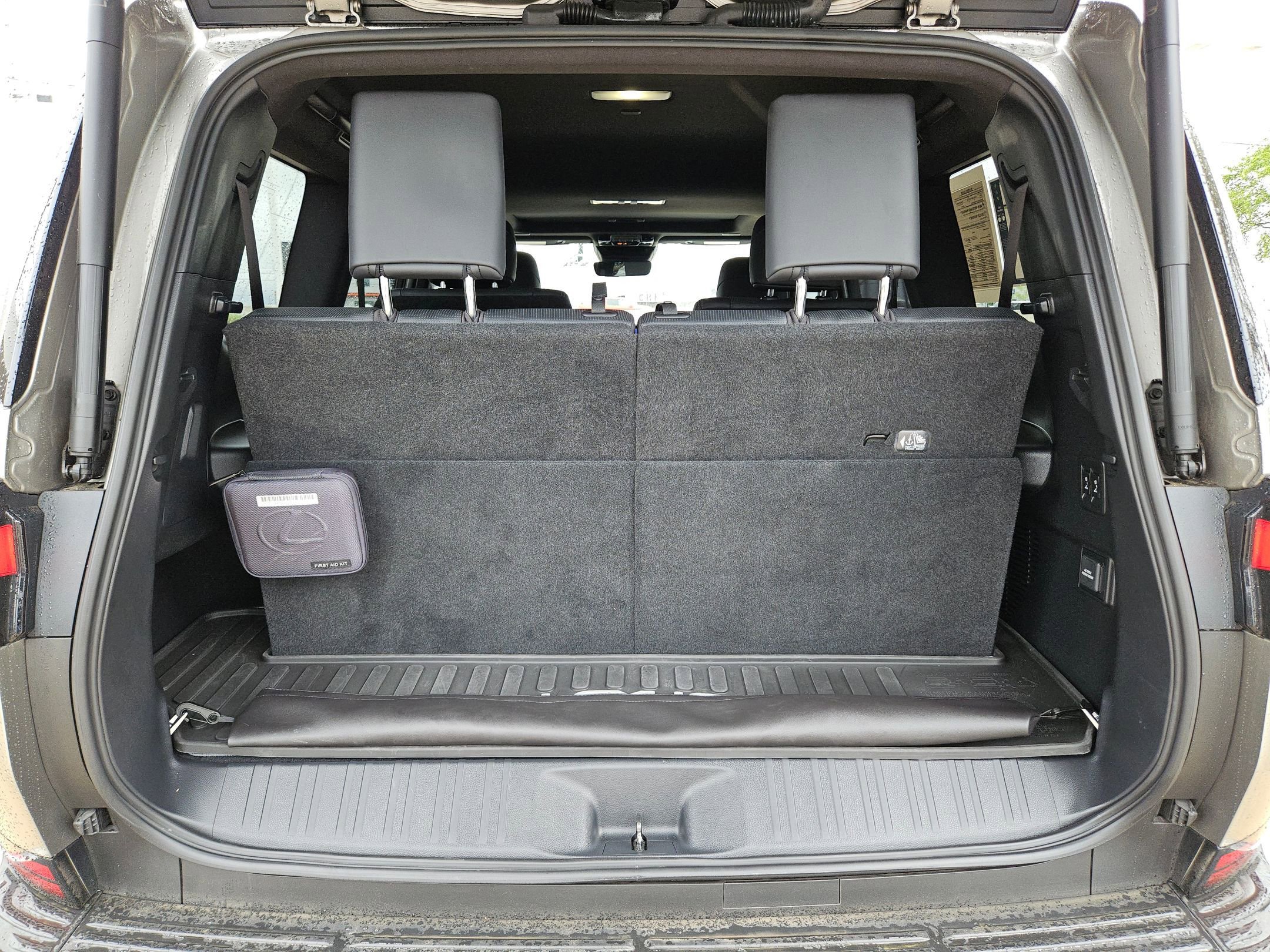 Used 2024 Lexus GX 550 w/ Accessory Package (Z1) image 24