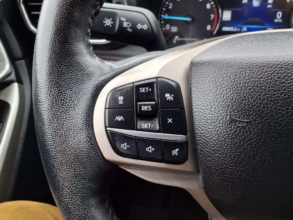 Used 2022 Ford Explorer Limited AWD/4WD image 14