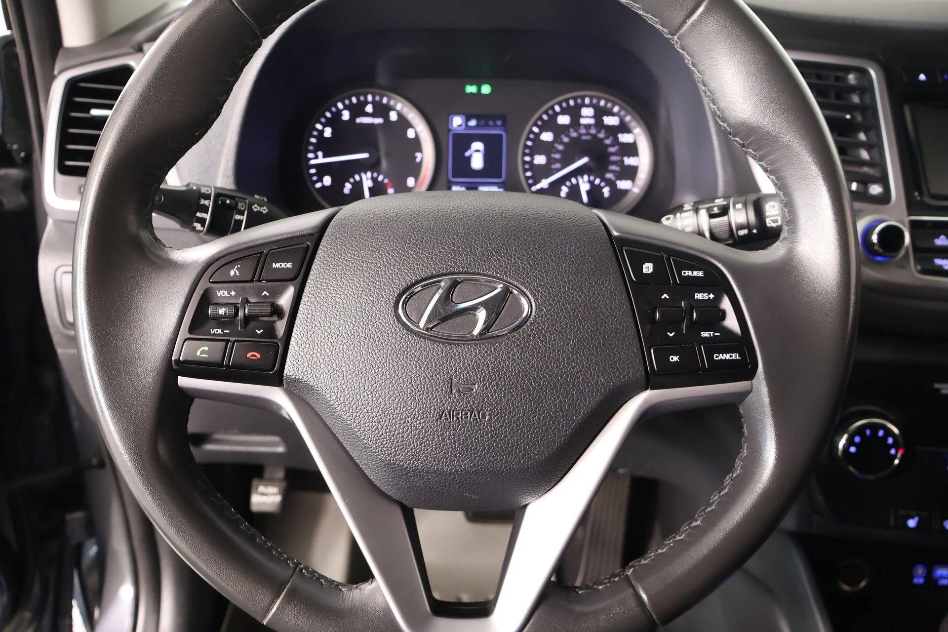 Used 2016 Hyundai Tucson Sport AWD/4WD image 3