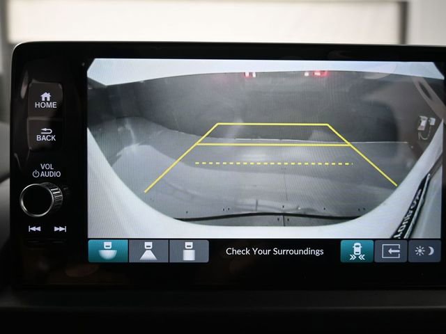 New 2025 Honda Pilot Touring image 27