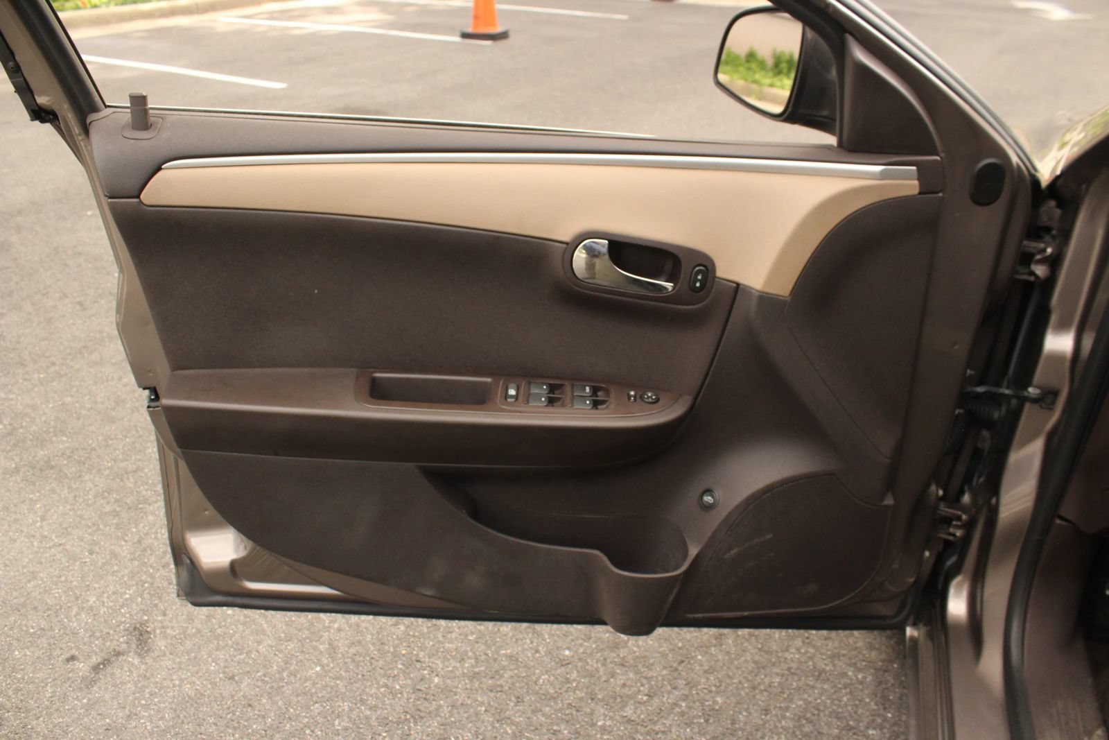 Used 2012 Chevrolet Malibu LS FWD image 15
