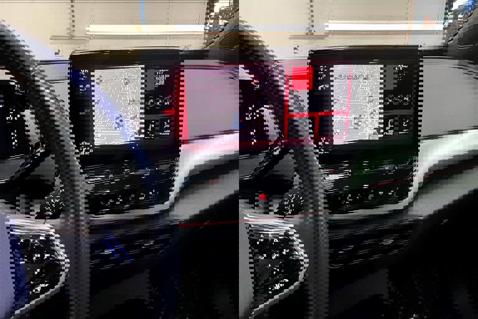 Used 2022 Volkswagen ID.4 Pro S image 9