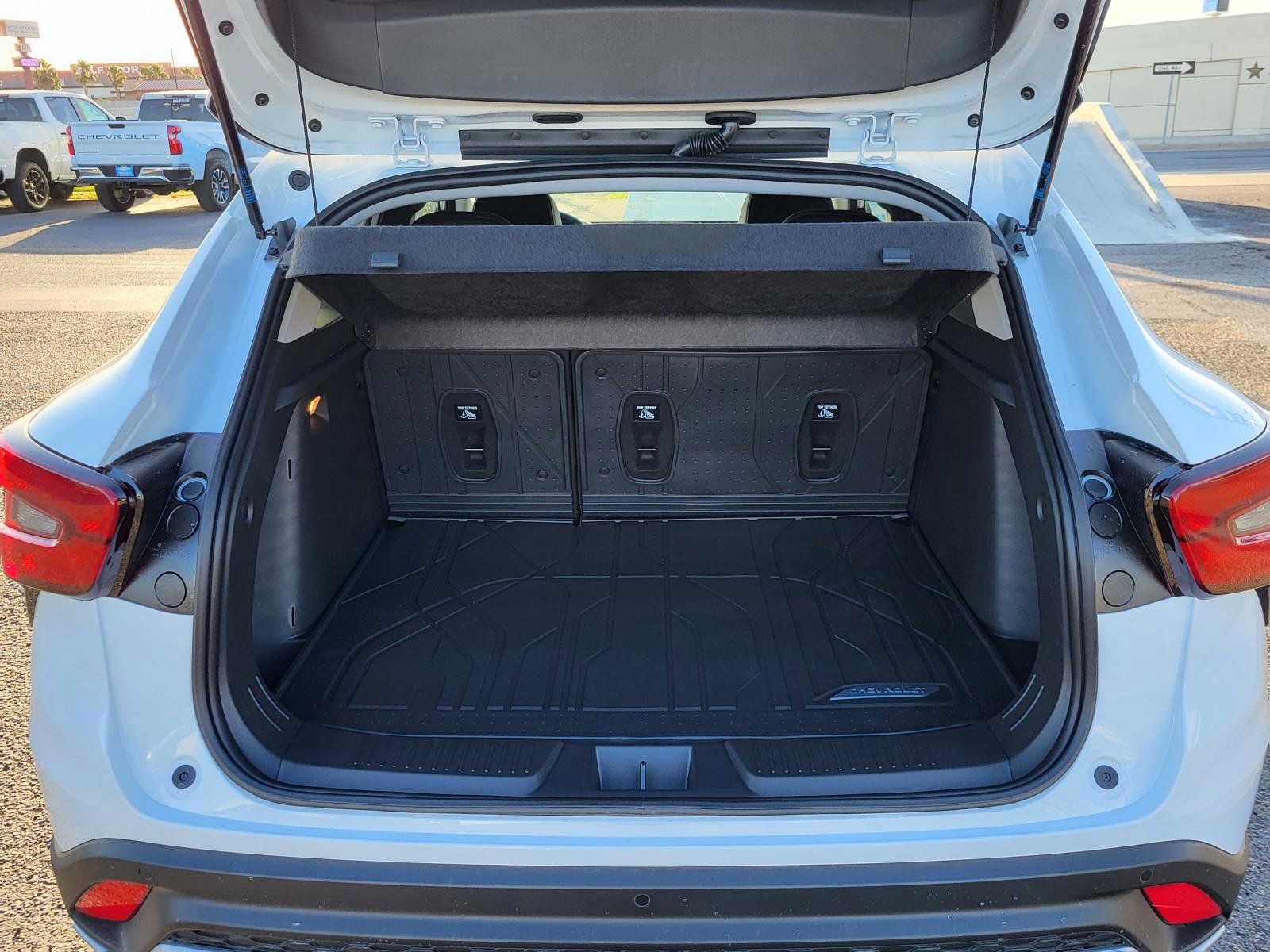 New 2026 Chevrolet Trax LT w/ Driver Confidence Package image 12