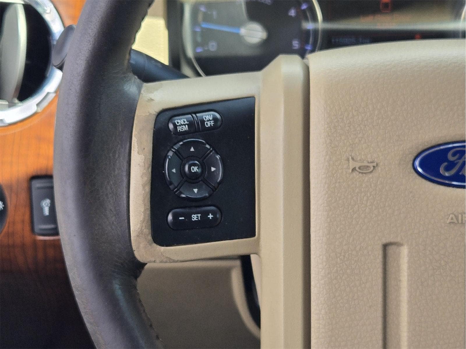 Used 2015 Ford F250 King Ranch w/ FX4 Off-Road Package AWD/4WD image 28