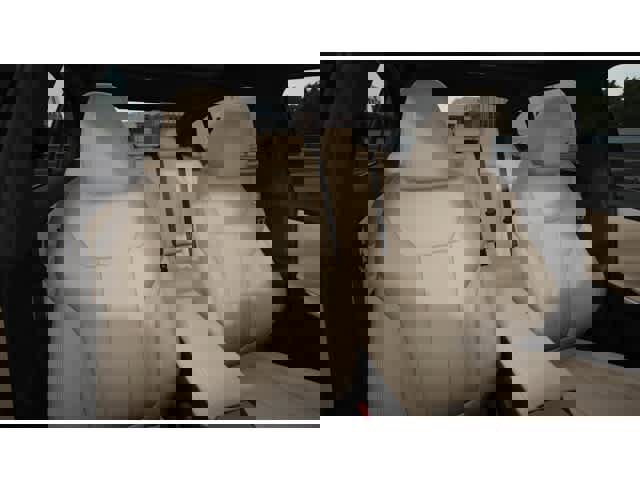 Used 2026 BMW 330i Sedan w/ Premium Package image 11