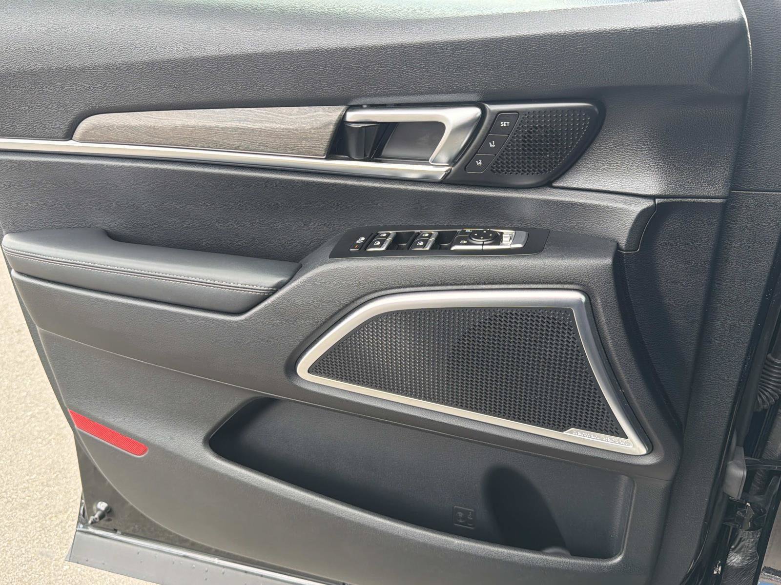 Used 2022 Kia Telluride SX FWD image 17