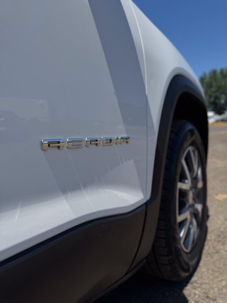 Used 2023 GMC Acadia SLT AWD/4WD image 52