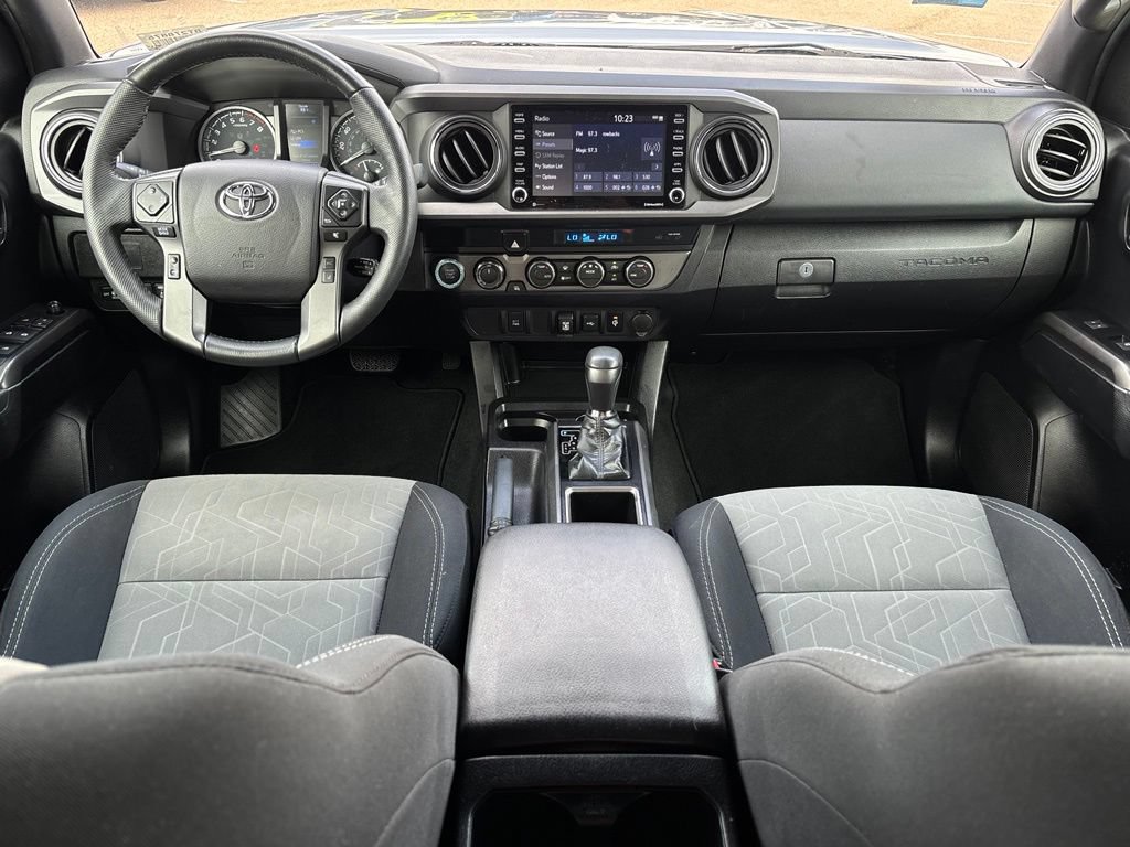 Used 2021 Toyota Tacoma TRD Off-Road AWD/4WD image 9