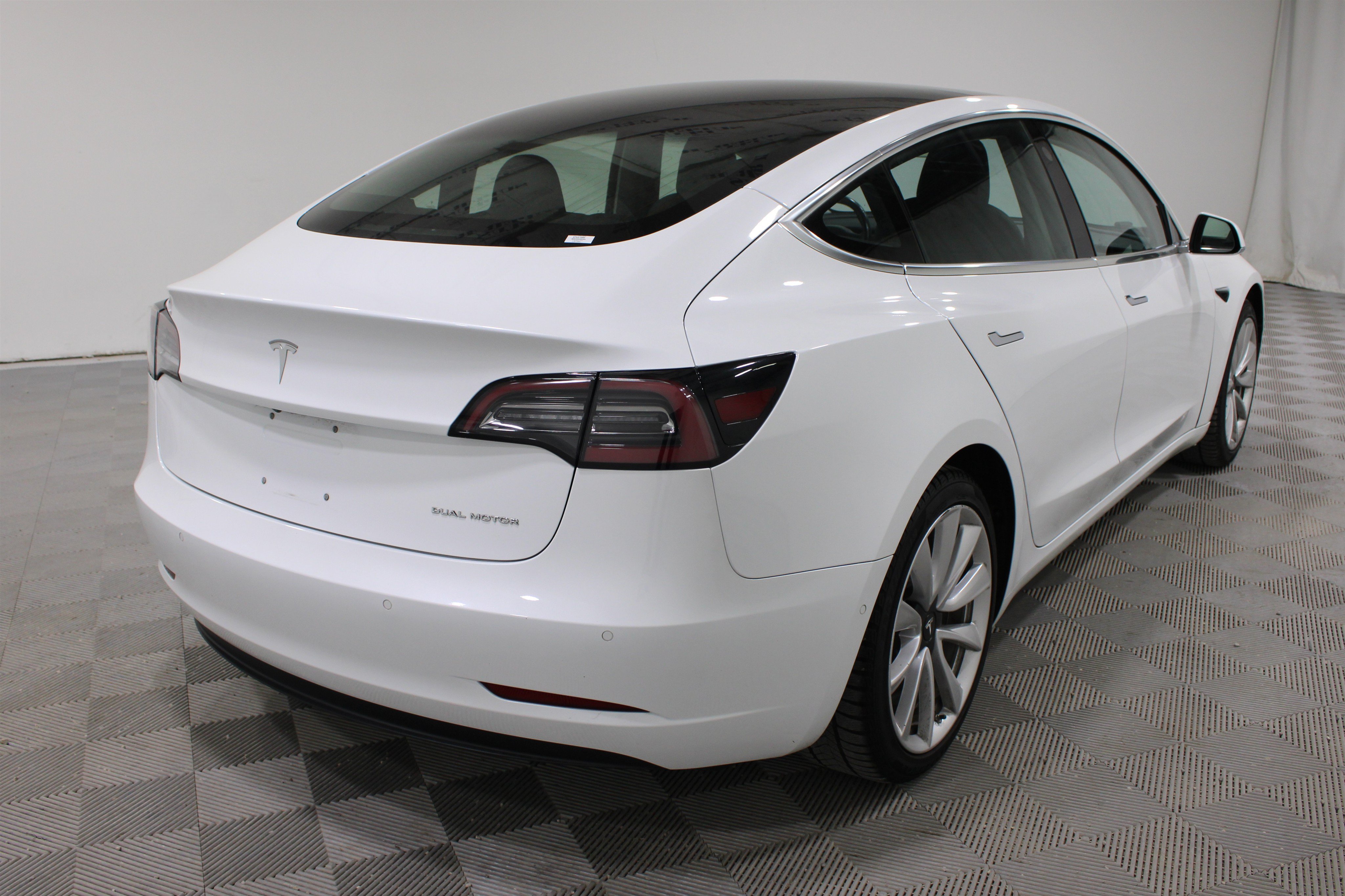 Used 2018 Tesla Model 3 AWD/4WD image 20