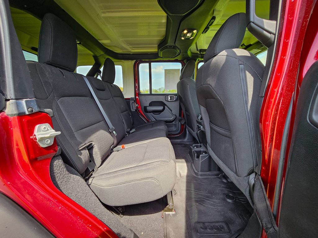 Used 2021 Jeep Wrangler Unlimited Sport AWD/4WD image 34