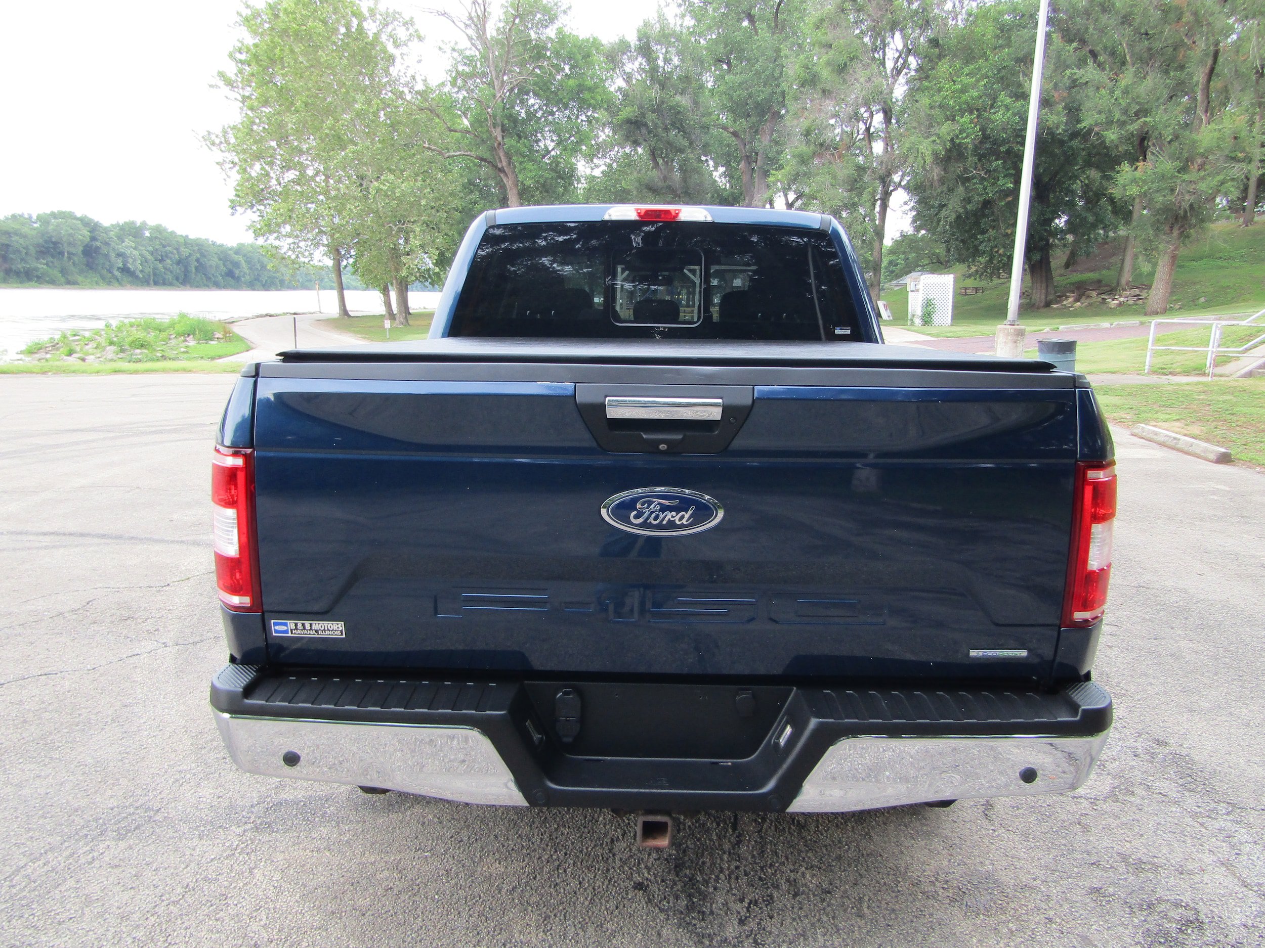 Used 2018 Ford F150 XLT w/ Equipment Group 302A Luxury AWD/4WD image 3