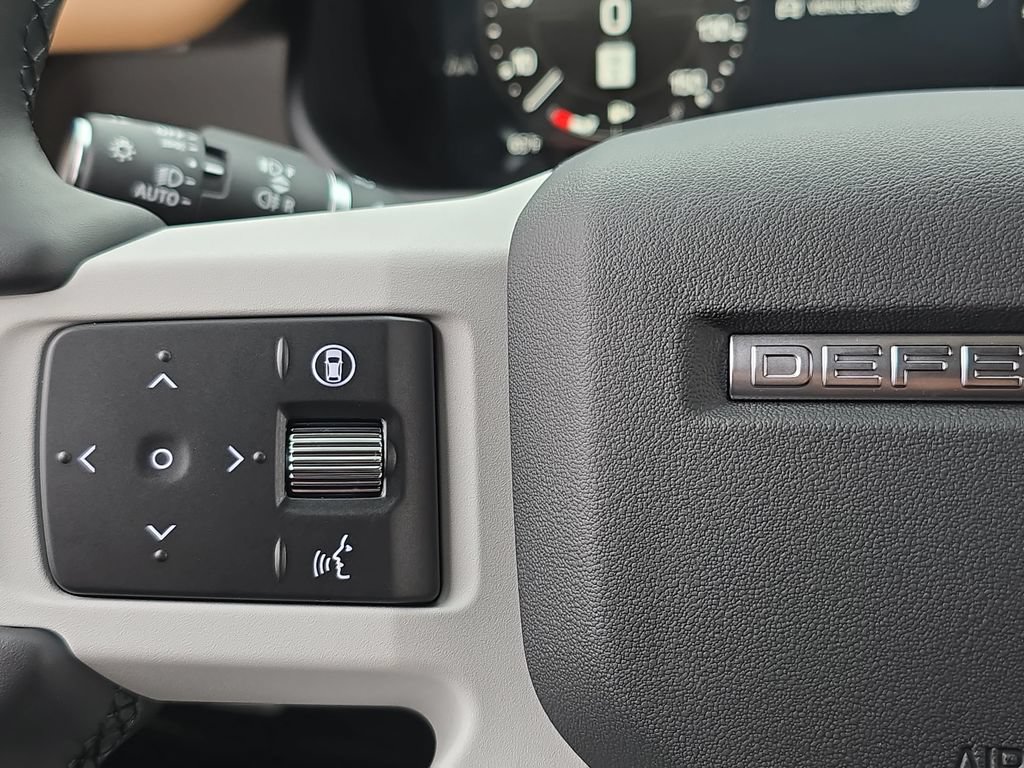 New 2026 Land Rover Defender 110 S AWD/4WD image 17