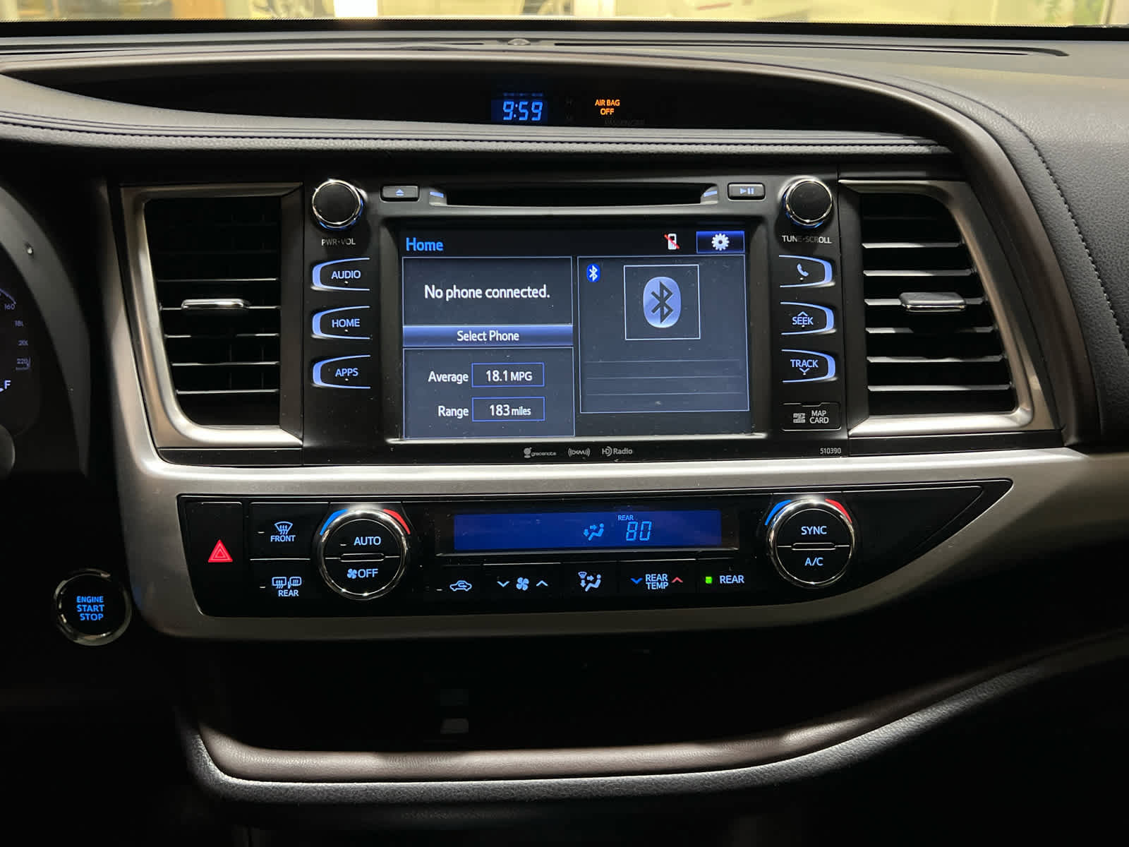 Used 2019 Toyota Highlander XLE w/ Carpet Mat Package (TMS) image 21