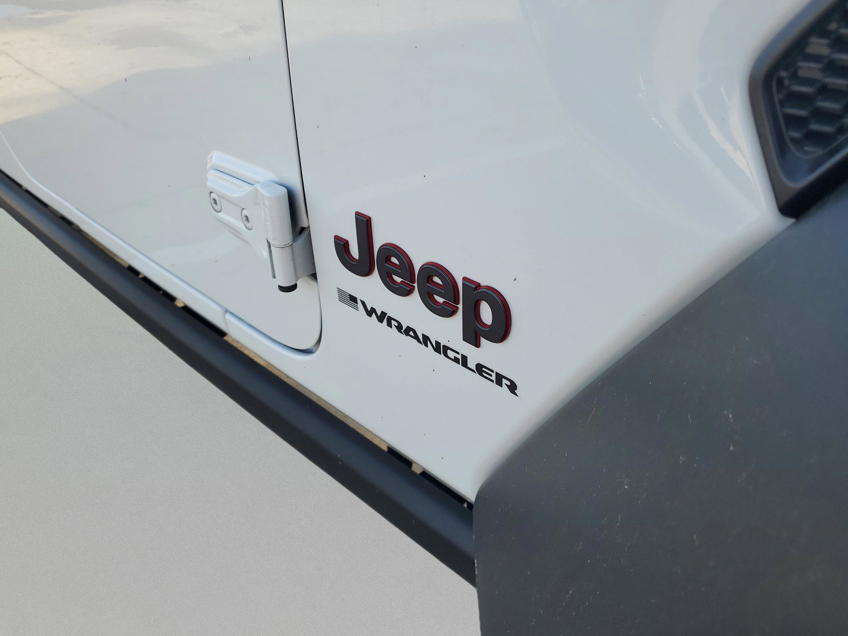 Used 2025 Jeep Wrangler Unlimited Rubicon w/ Convenience Group image 7