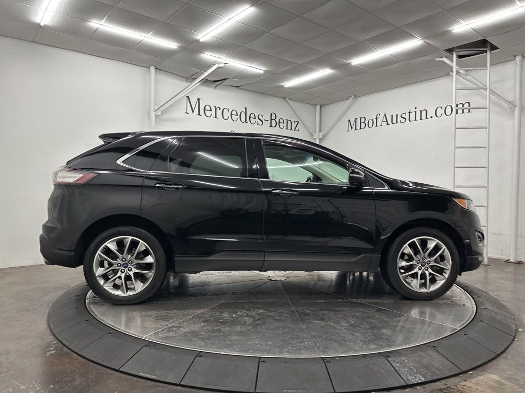 Used 2018 Ford Edge Titanium w/ Equipment Group 302A AWD/4WD image 8