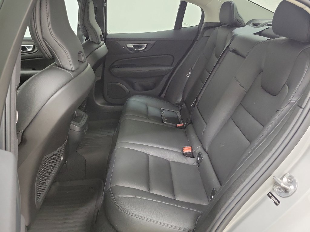 New 2025 Volvo S60 B5 Plus w/ Protection Package Premier FWD image 12
