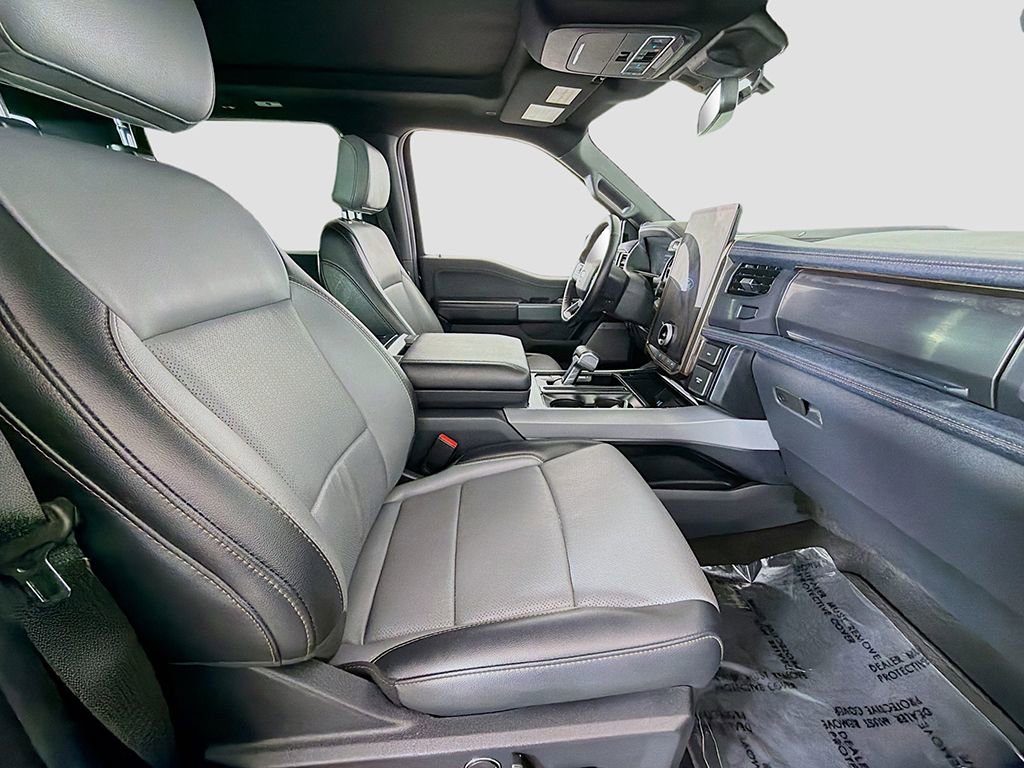 Used 2024 Ford F150 Lightning Lariat image 25