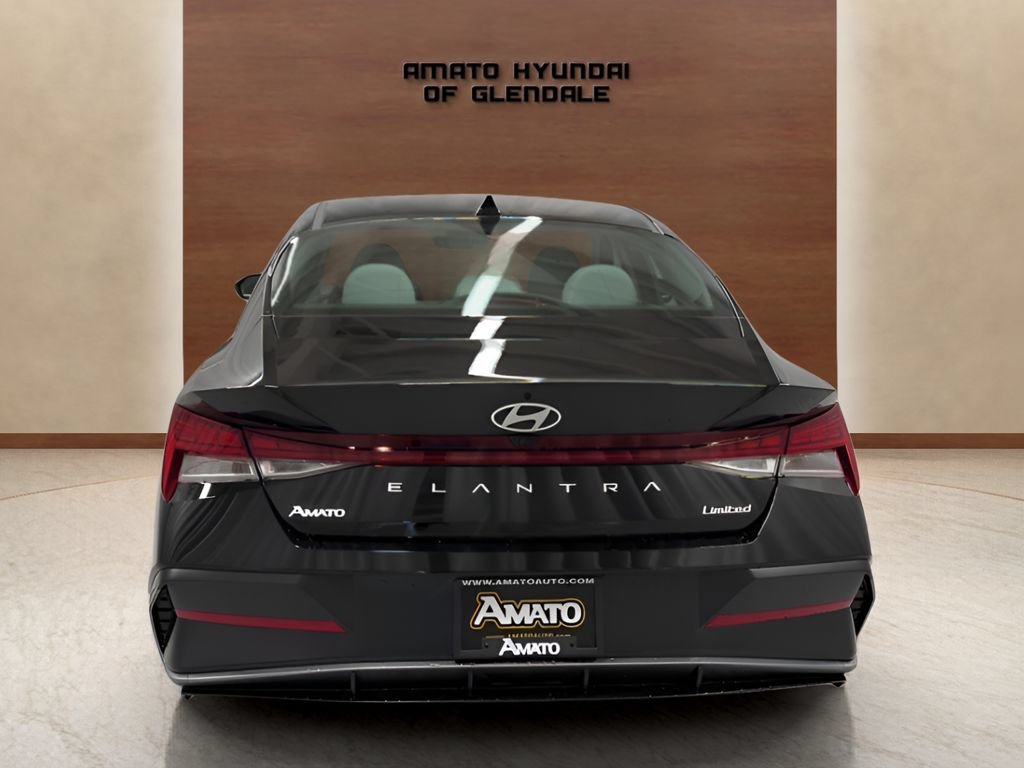 New 2026 Hyundai Elantra Limited FWD image 4