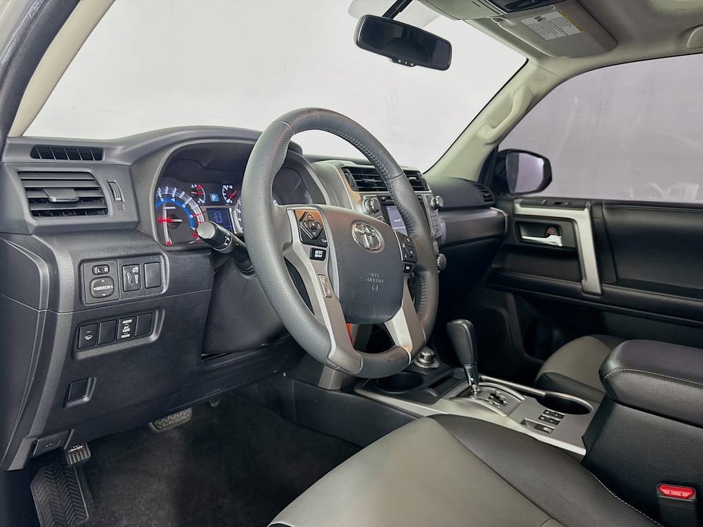 Used 2018 Toyota 4Runner SR5 Premium AWD/4WD image 14