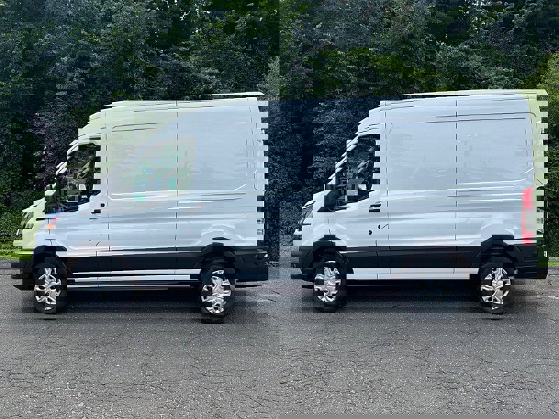 Used 2024 Ford Transit 250 148 Medium Roof w/ Exterior Upgrade Package image 4