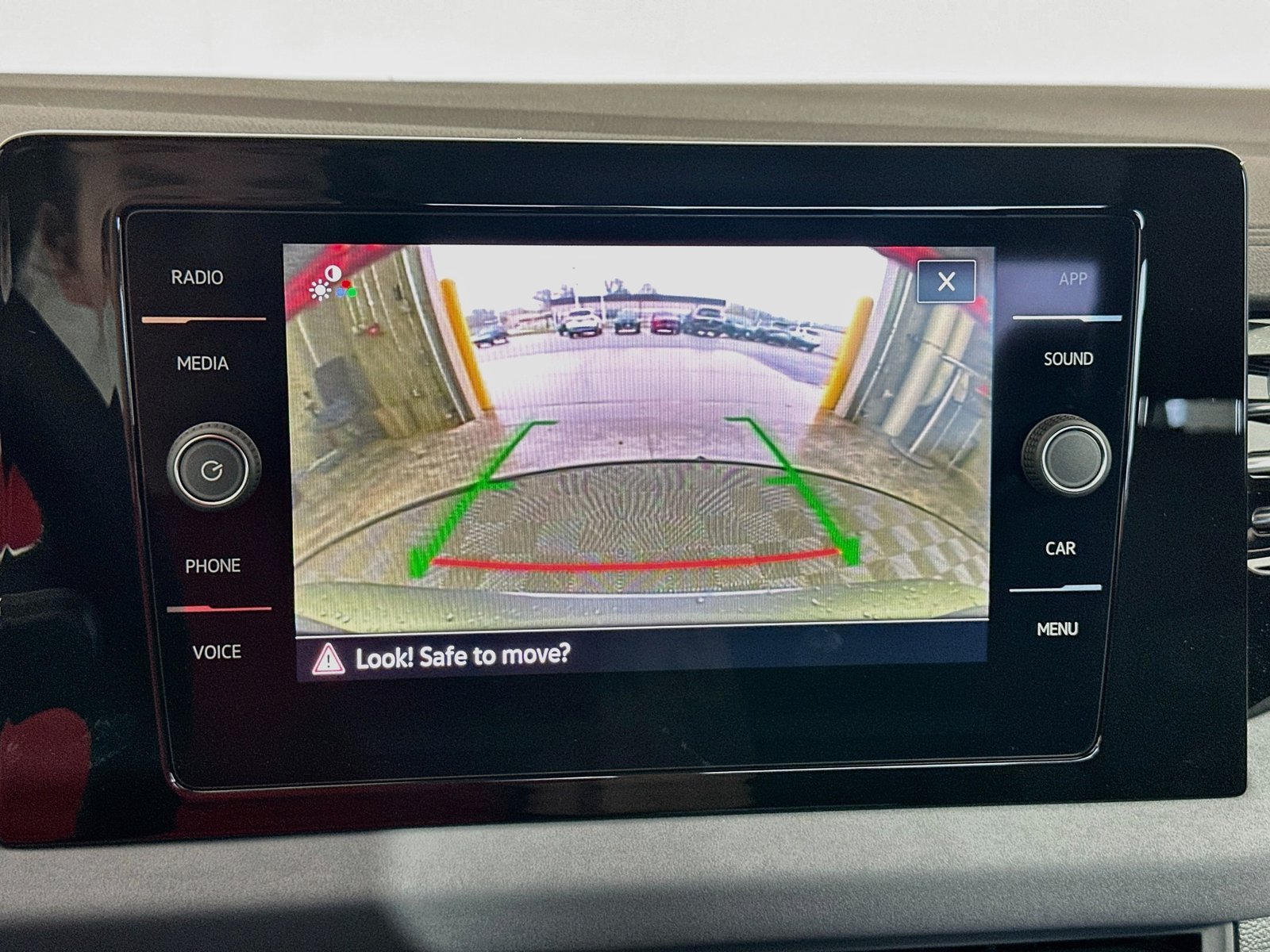 New 2027 Volkswagen Jetta SE FWD image 13