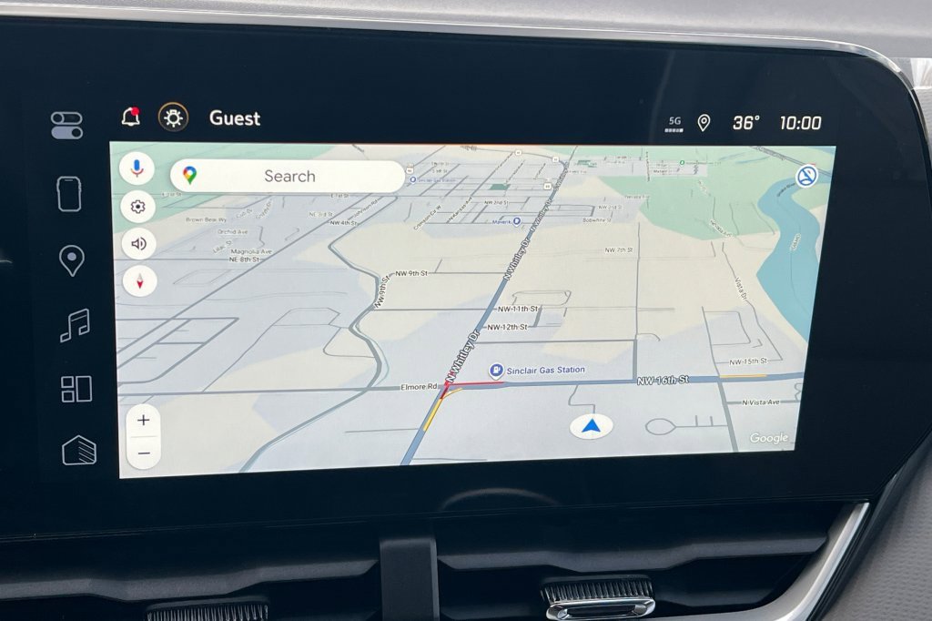 New 2026 Chevrolet Equinox LT w/ Convenience Package II image 16