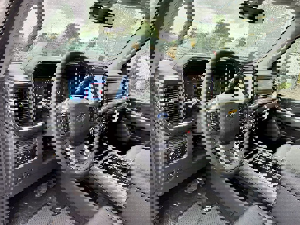 New 2026 Ford F350 Lariat image 8