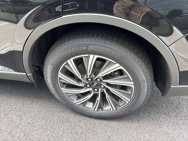 New 2025 Lincoln Aviator AWD w/ Equipment Group 101A image 6