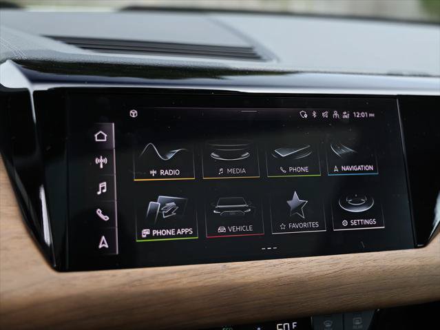Certified 2023 Audi e-tron GT Premium Plus AWD/4WD image 34
