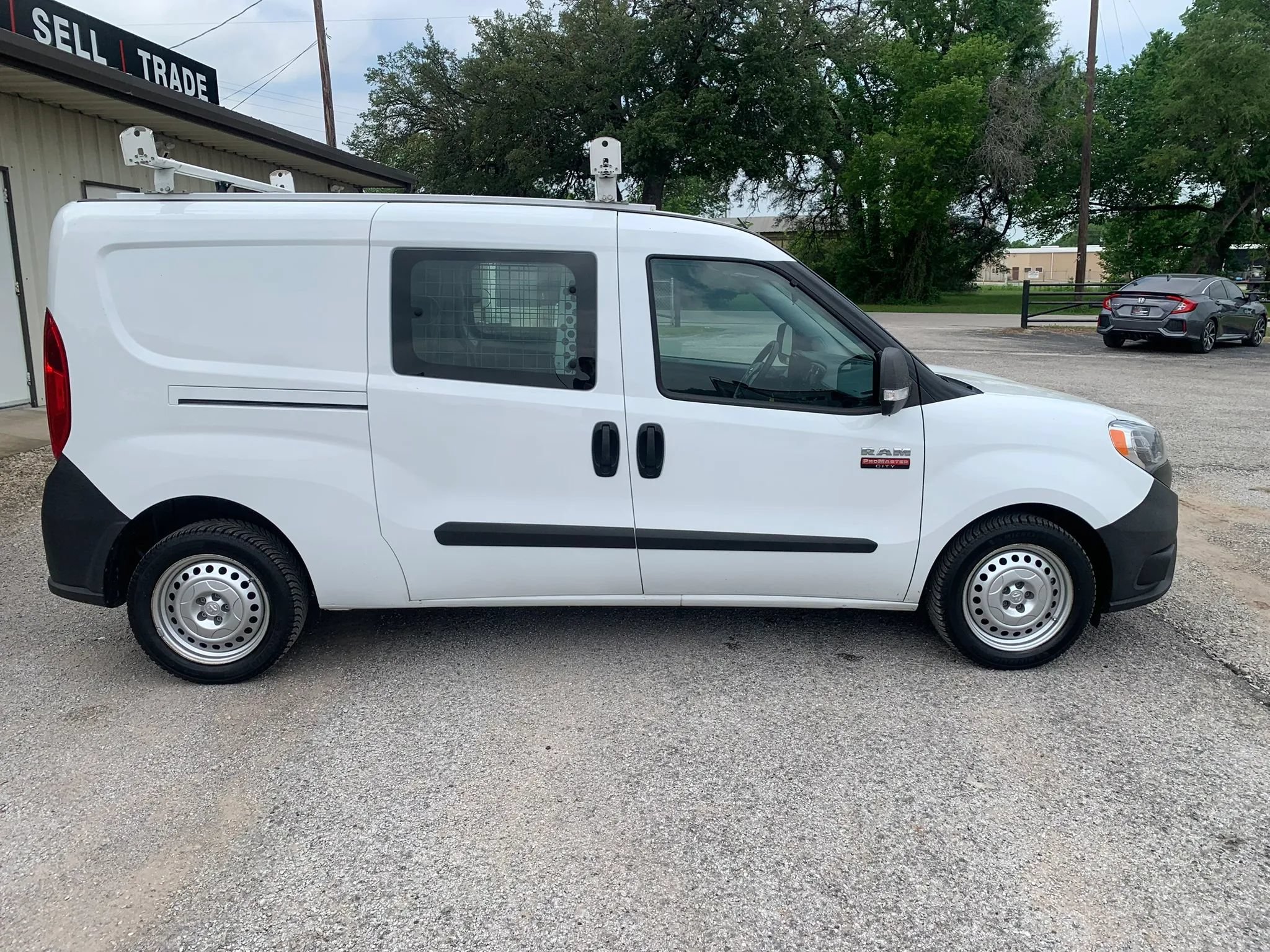 Used 2018 RAM ProMaster City Tradesman FWD image 1