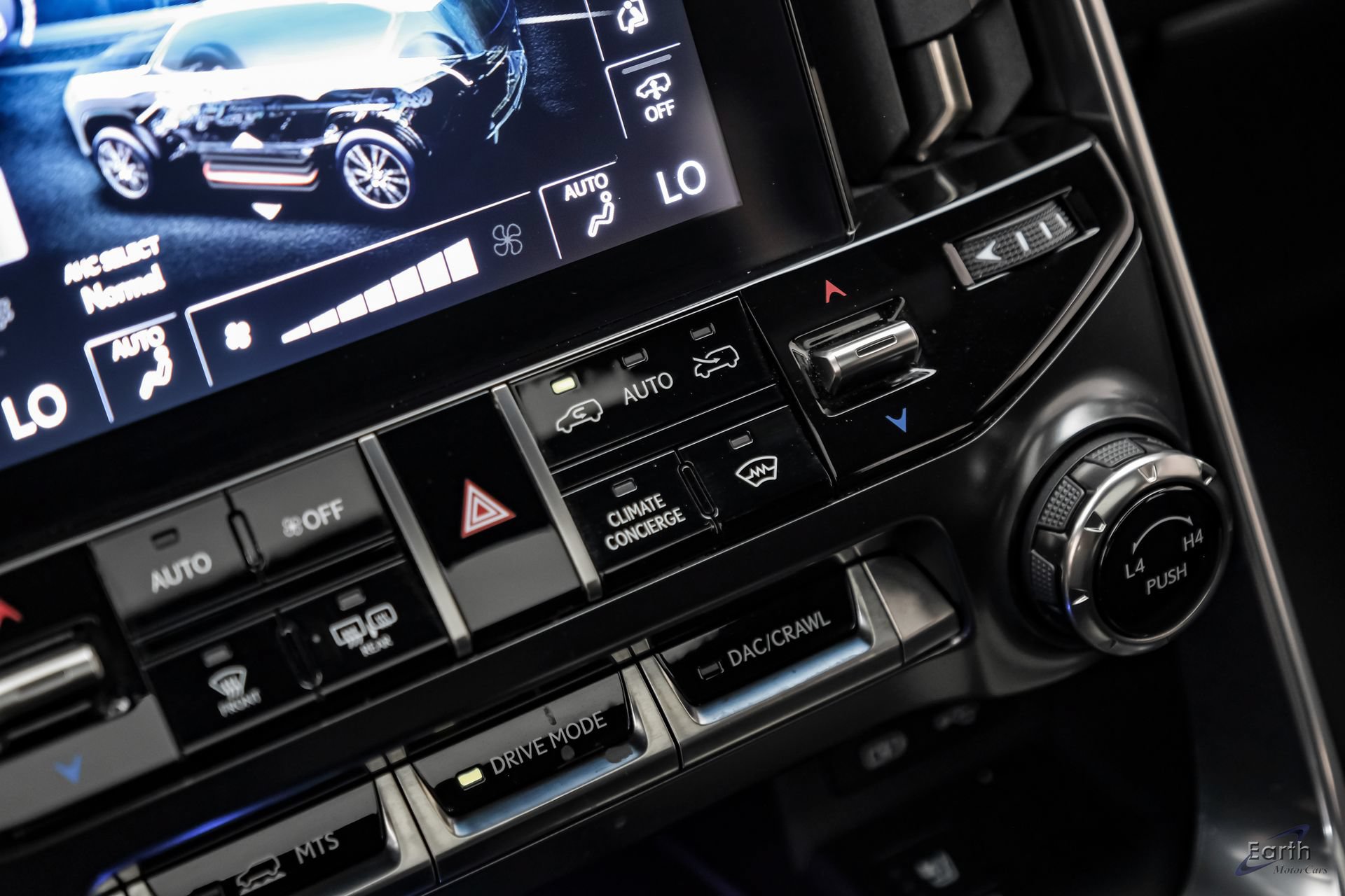 Used 2023 Lexus LX 600 4WD w/ Accessory Package (Z1) image 62