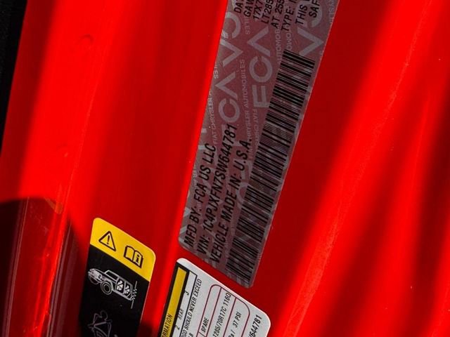 Used 2025 Jeep Wrangler Unlimited Rubicon AWD/4WD image 24