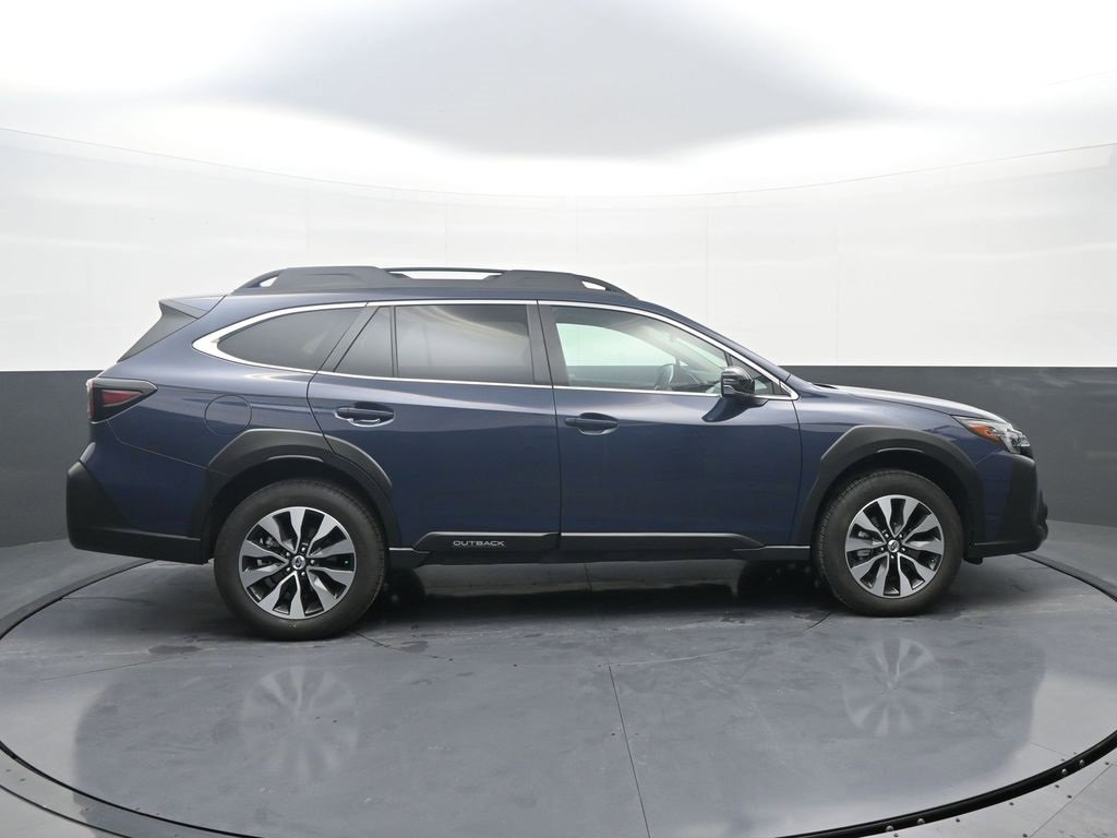 Used 2025 Subaru Outback Limited XT image 8