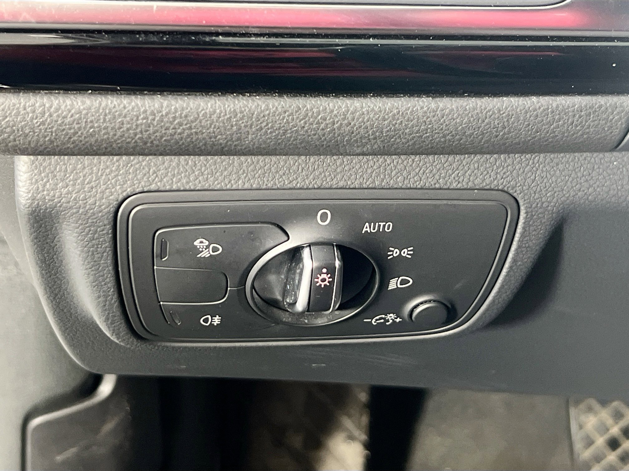 Used 2018 Audi A6 2.0T Premium w/ Cold Weather Package image 10