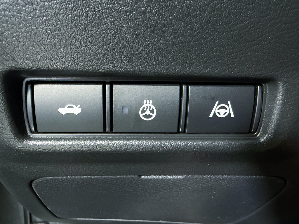 New 2027 Nissan Sentra SR FWD image 17