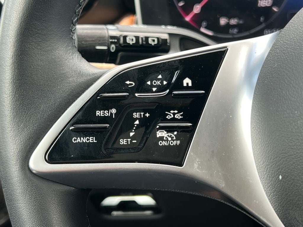 Certified 2023 Mercedes-Benz GLC 300 4MATIC image 25
