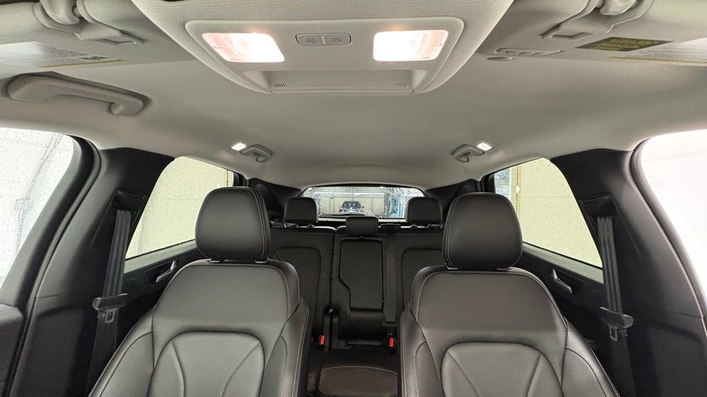 New 2025 Ford Escape SE w/ PHEV Premium Package image 31