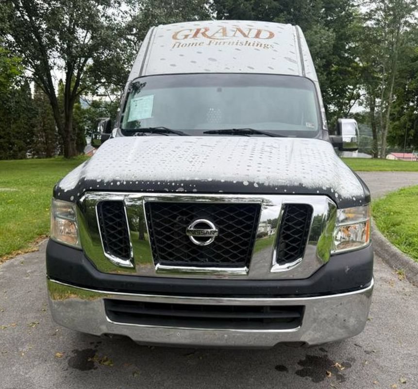 Used 2012 Nissan NV 2500 SV w/ Technology Pkg RWD image 2