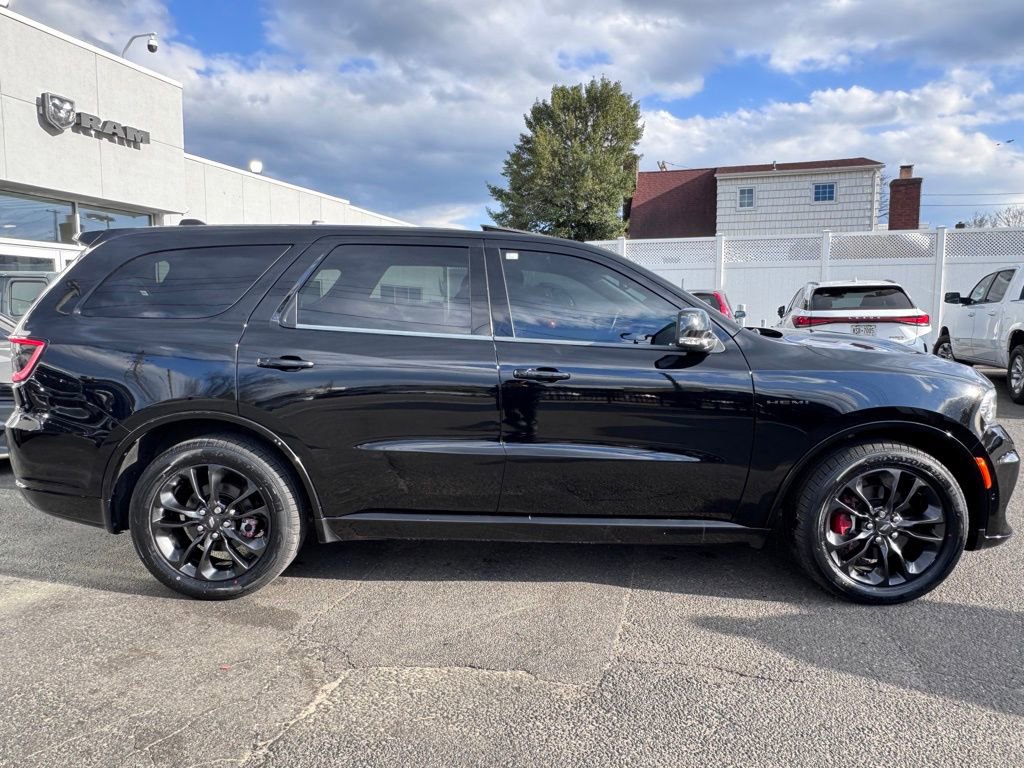 Used 2022 Dodge Durango R/T w/ Blacktop Package AWD/4WD image 8