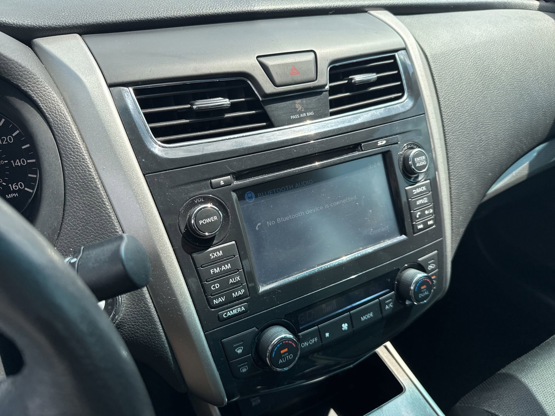 Used 2015 Nissan Altima 2.5 SL w/ Technology Package FWD image 15