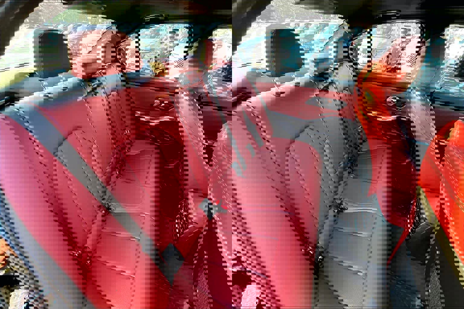 Used 2023 BMW 330i xDrive 330i xDrive w/ Driving Assistance Package image 19