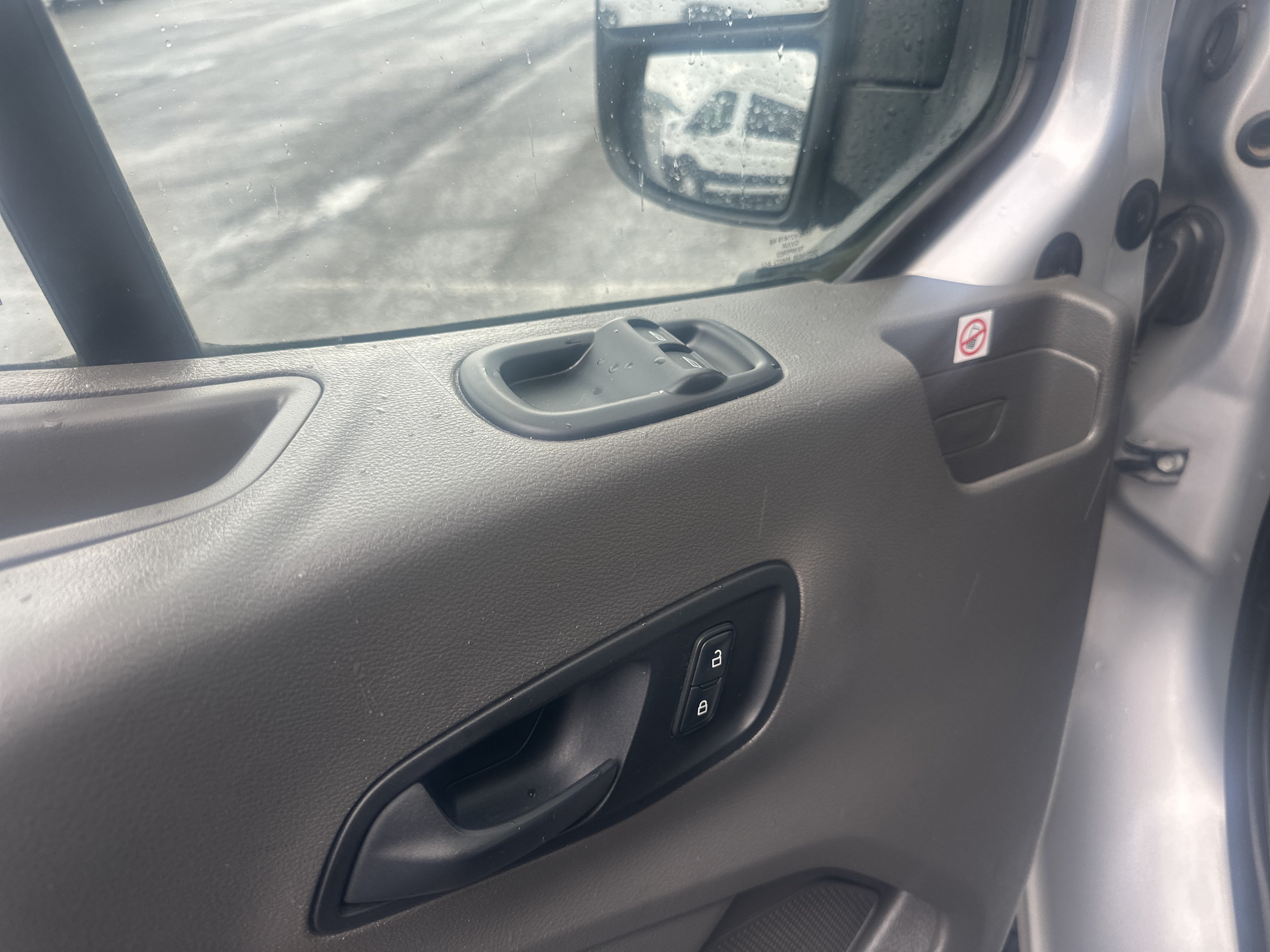 Used 2020 Ford Transit 350 Low Roof AWD image 17