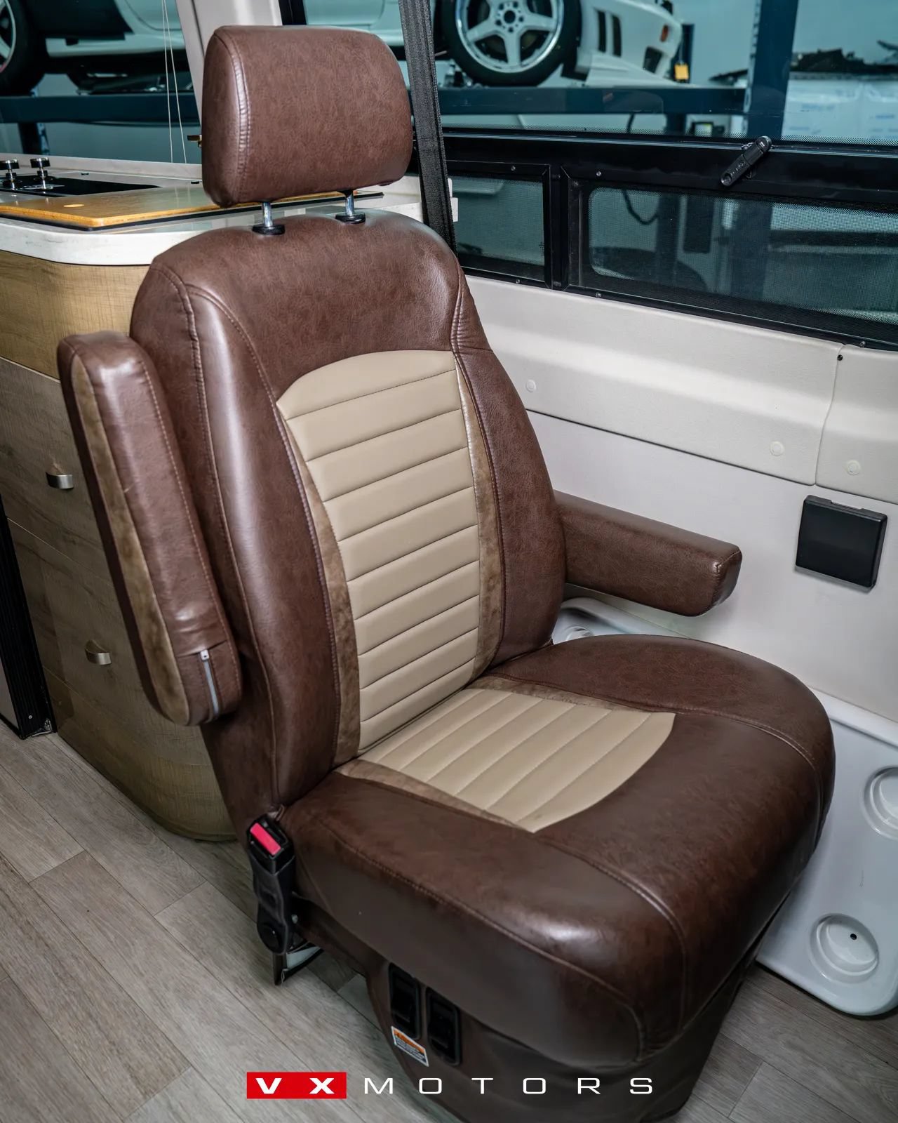 Used 2017 Mercedes-Benz Sprinter 3500 image 12