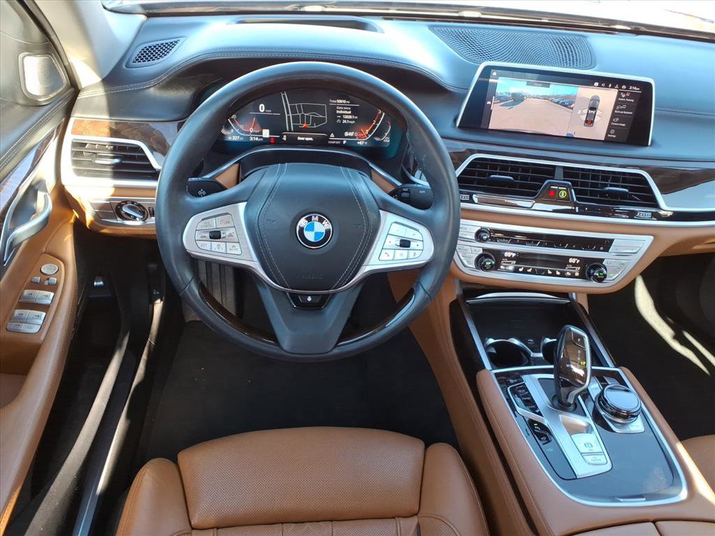 Used 2021 BMW 750i xDrive w/ Executive Package image 6