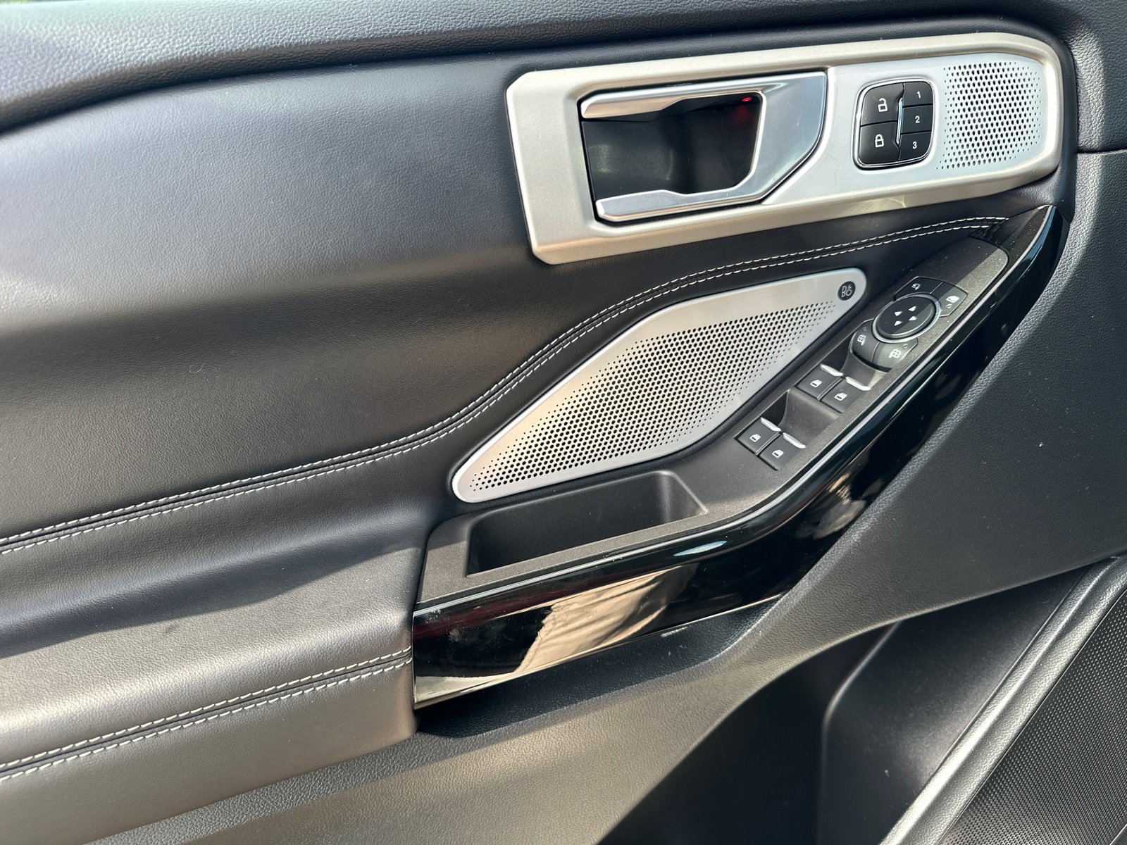 Used 2023 Ford Explorer ST w/ Equipment Group 401A image 40