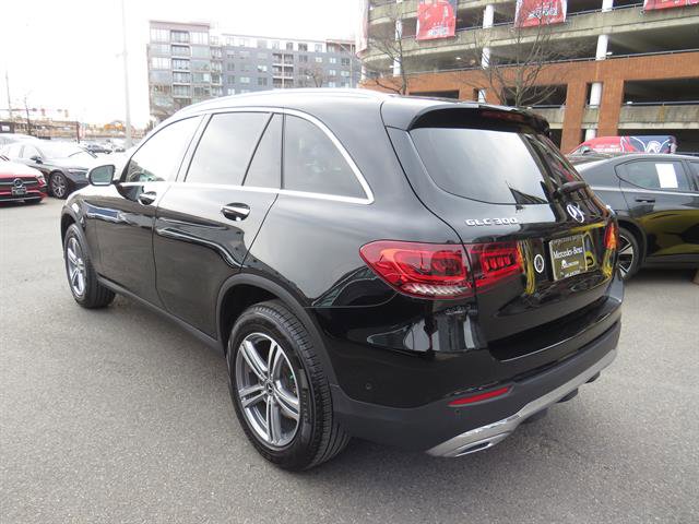 Certified 2022 Mercedes-Benz GLC 300 4MATIC image 2