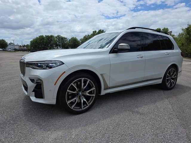 Used 2021 BMW X7 M50i image 7