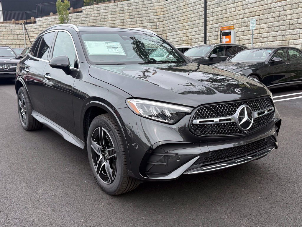 New 2027 Mercedes-Benz GLC 300 4MATIC image 1