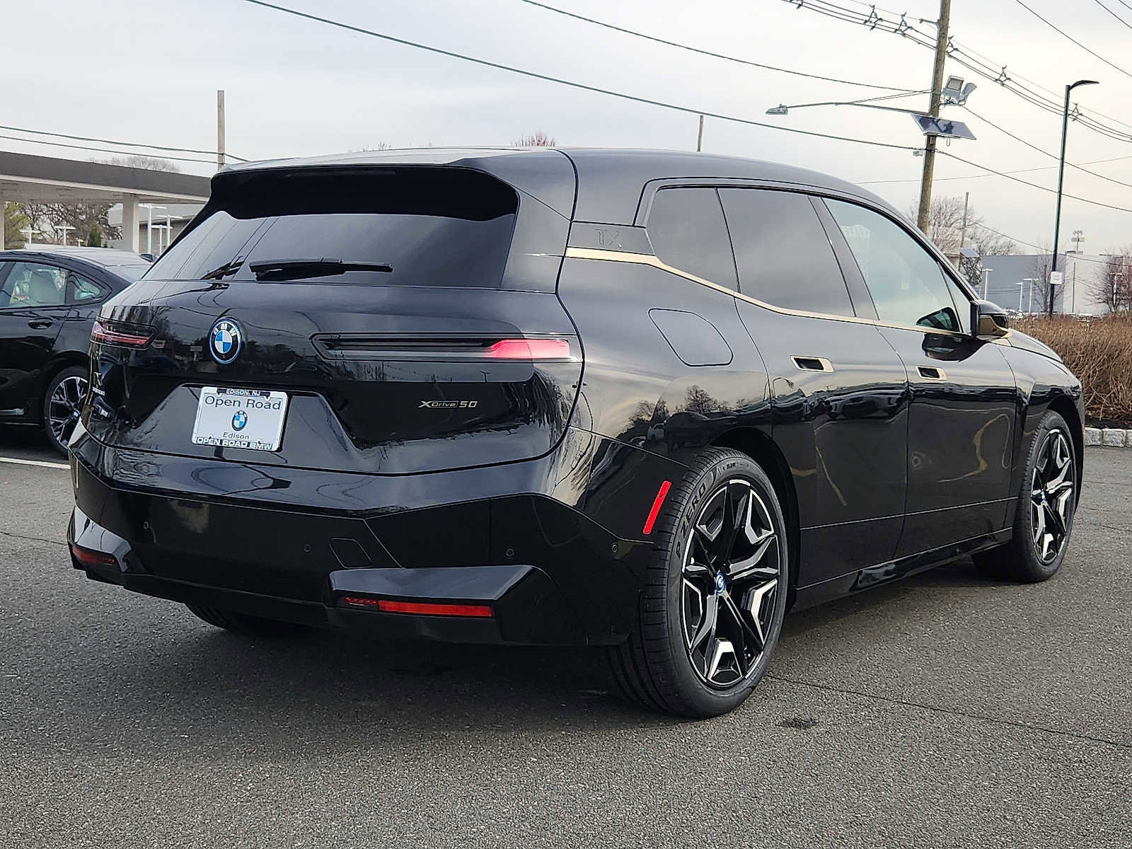 Used 2023 BMW iX xDrive50 w/ Ultimate Package 2 image 6