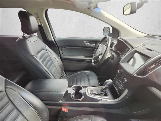 Used 2017 Ford Edge SEL w/ Equipment Group 201A AWD/4WD image 6
